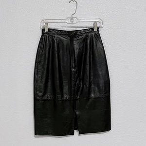 Vintage Women’s Black Leather Skirt